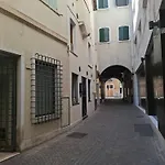 Al Portico Apartment